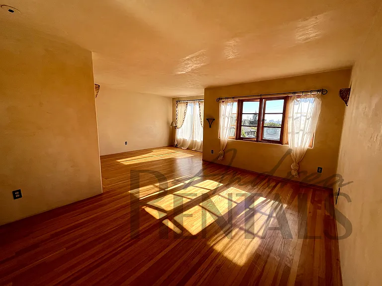111 El Camino Real — Photo 39