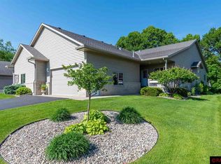 212 Parkway Pl, Mankato, MN 56001