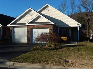 1906 Haworth Cir, Salem, VA 24153