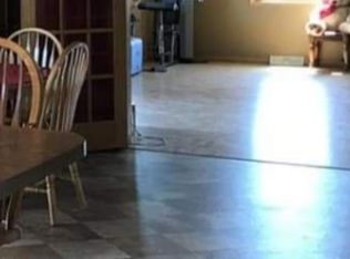 20009 Snug Harbor Dr, Lanse, MI 49946