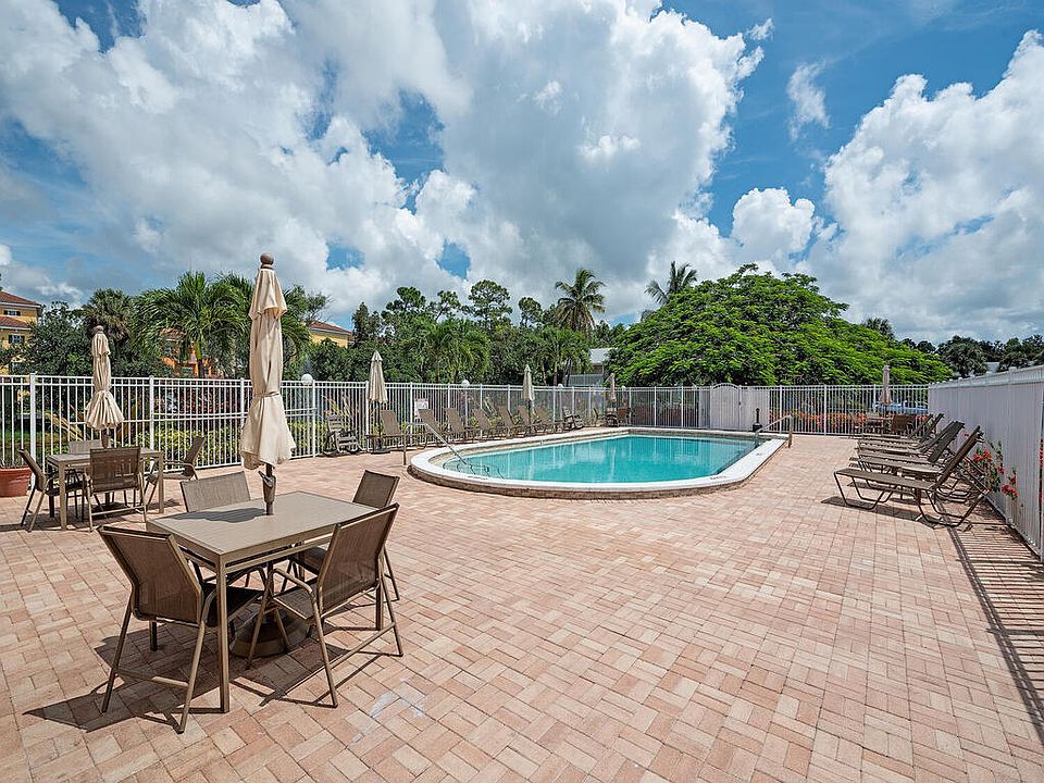 1st image of 4629 Bayshore Dr APT J8