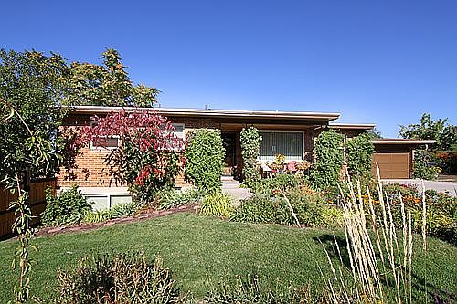 1st image of 2929 E Wardway Dr