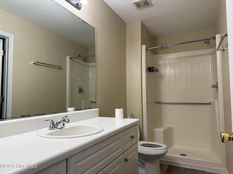 113 Harvestwood Dr — Photo 8