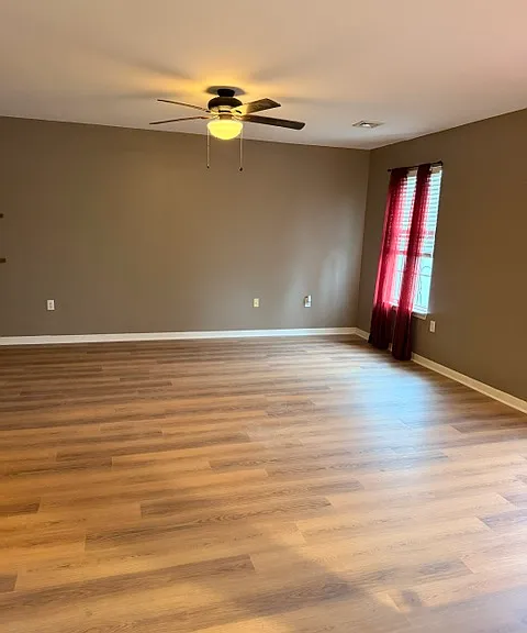 102 Martin Ct — Photo 13