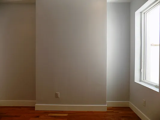 Rented by Blue Egg Realty Corp | media 25