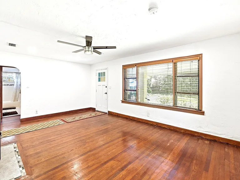 1516 SW 24th St — Photo 9