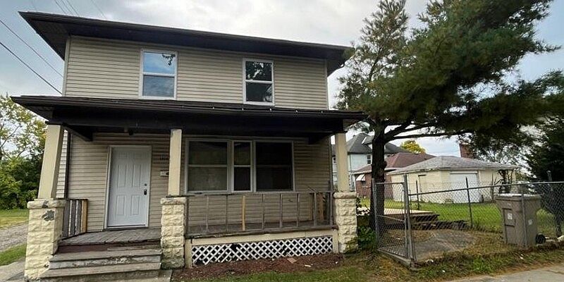 1st image of 1414 Van Buren St