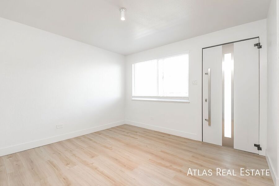1st image of 2560 N Ogden St APT 11