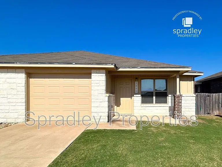 1560 Chance Ct — Photo 1