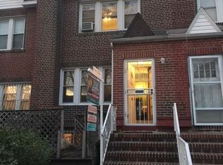 6115 Saunders St, Rego Park, NY 11374