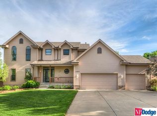 17604 Pine St, Omaha, NE 68130