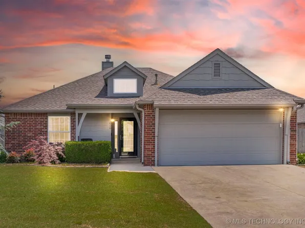 1020 E 146th St, Glenpool, OK 74033