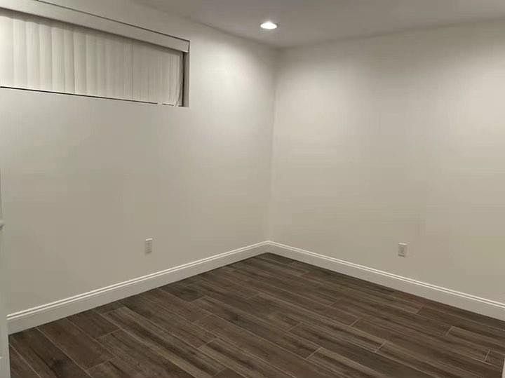 1st image of 6 Thompson Pl #1F