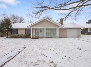 2909 Hilltop Dr, South Bend, IN 46614