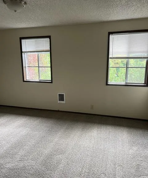 12265 SW Hall Blvd — Photo 7