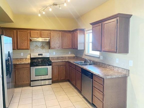 4th image of 429 Viale Lungo Ave