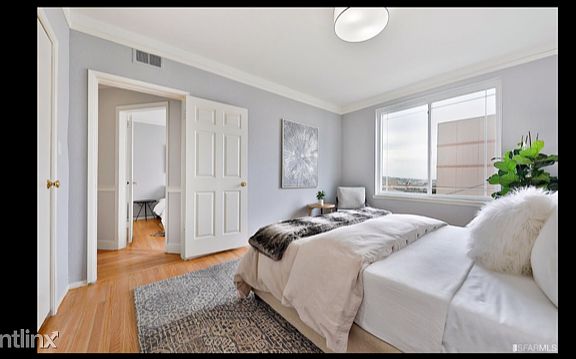 4th image of 425 Spruce St