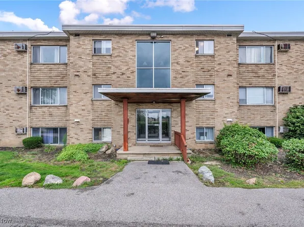 5200 Royalton Rd APT 6A, North Royalton, OH 44133