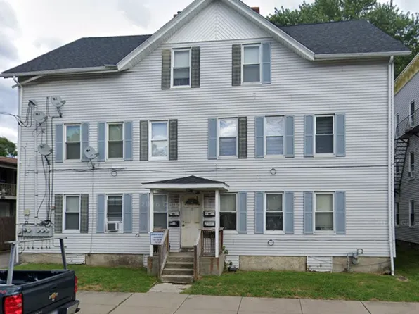 397 Rathbun St #1L, Woonsocket, RI 02895