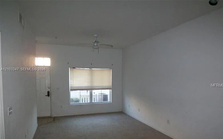 3 bed, 2.5 bath, $1,900 — Photo 3