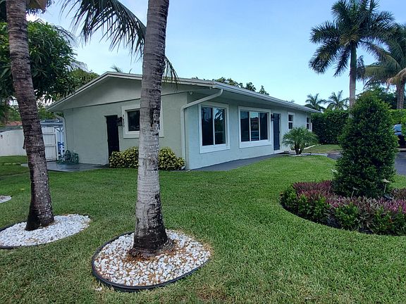 4th image of 3800 NE 4th Avenue