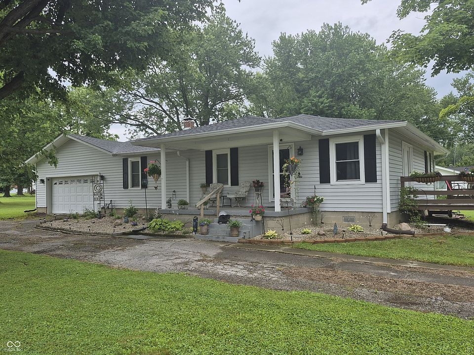 1st image of 403 S Main St