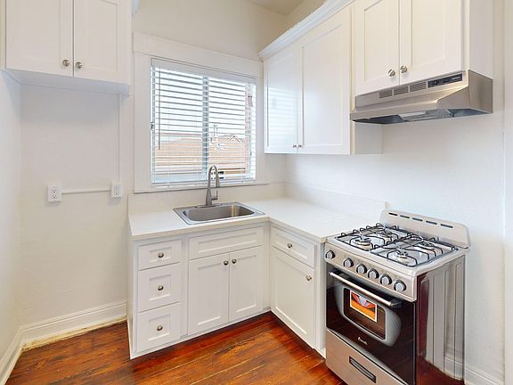 5th image of 1330 S Union Ave APT 205