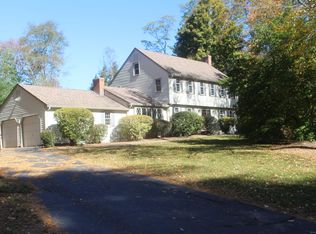 4 Wyngate, Simsbury, CT 06070