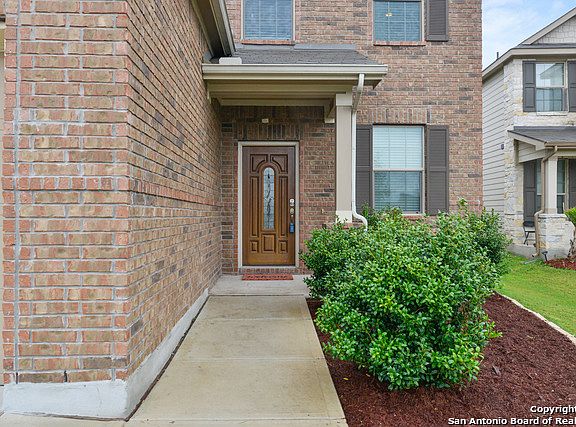 2nd image of 3306 Candlemoon Dr