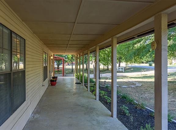 5th image of 108 Buckboard Dr