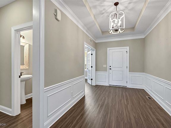 4th image of 670 Innisbrook Ln
