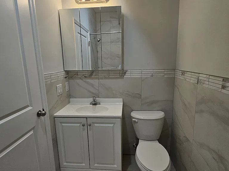 414 S 10th St #2 — Photo 24