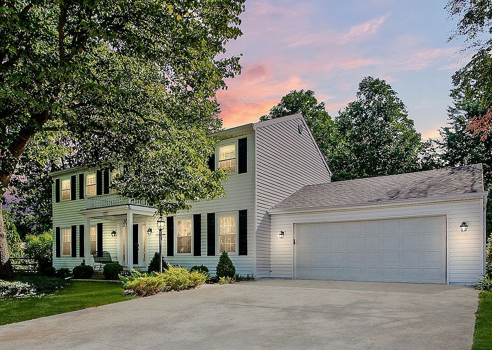 1st image of 9577 Woodleigh Ct