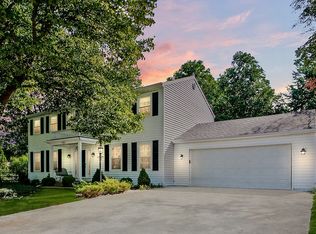 9577 Woodleigh Ct, Perrysburg, OH 43551