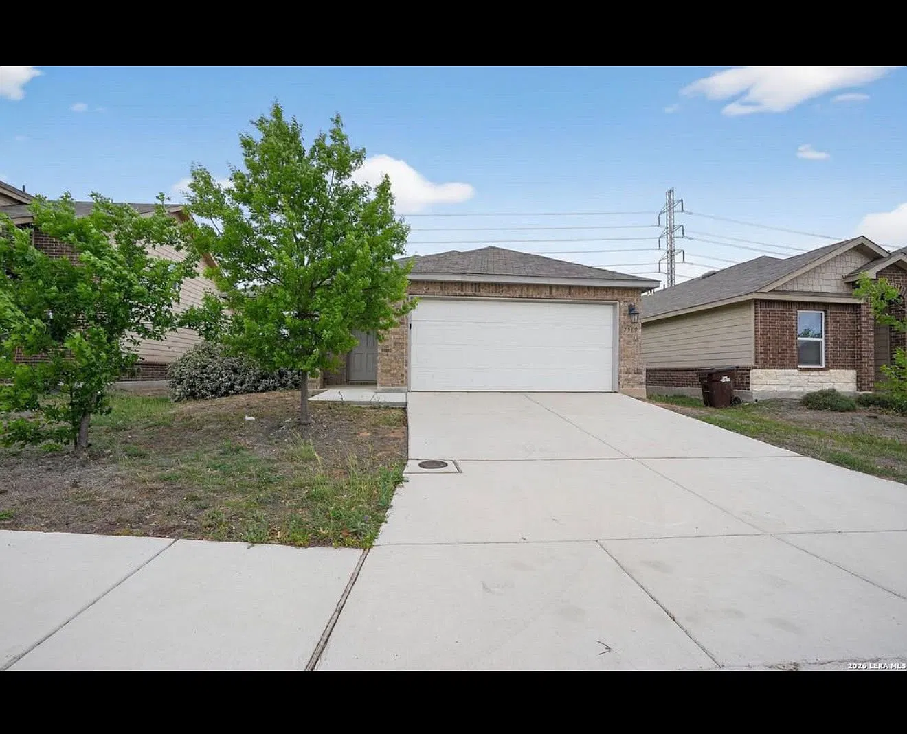 3 bed, 1642 sqft, $1,900 — Photo 1