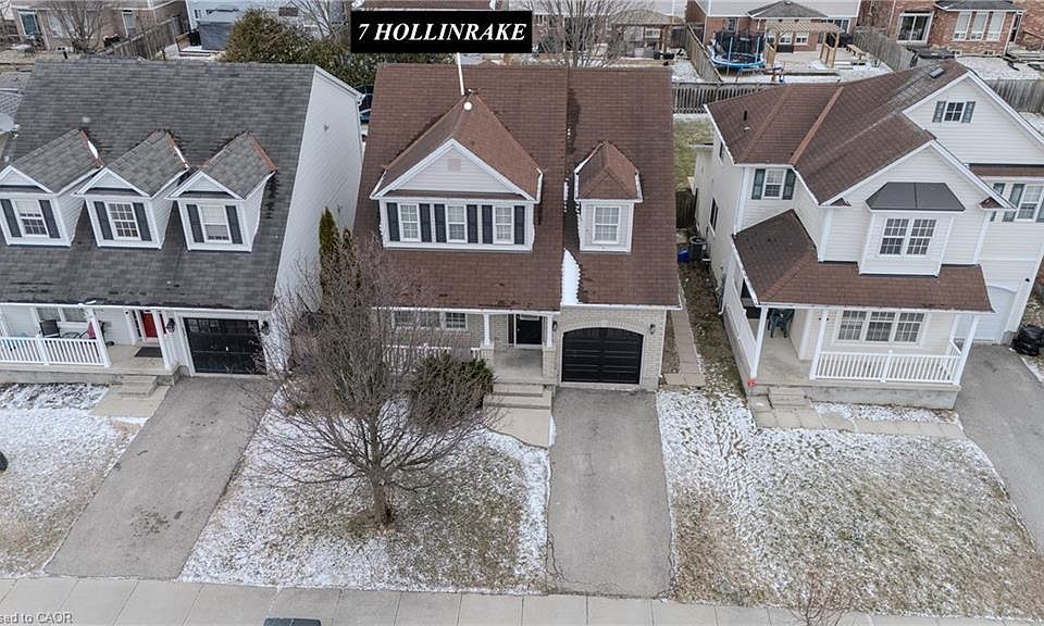 1st image of 7 Hollinrake Ave