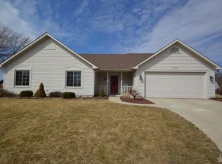 10935 Westmore Ct, Fort Wayne, IN 46845