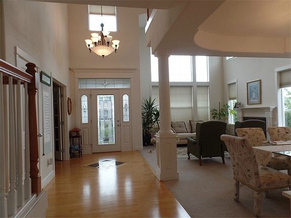 5th image of 1748 Pointe Woodworth Dr NE