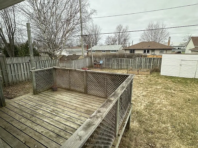 172 Ray Blvd — Photo 4