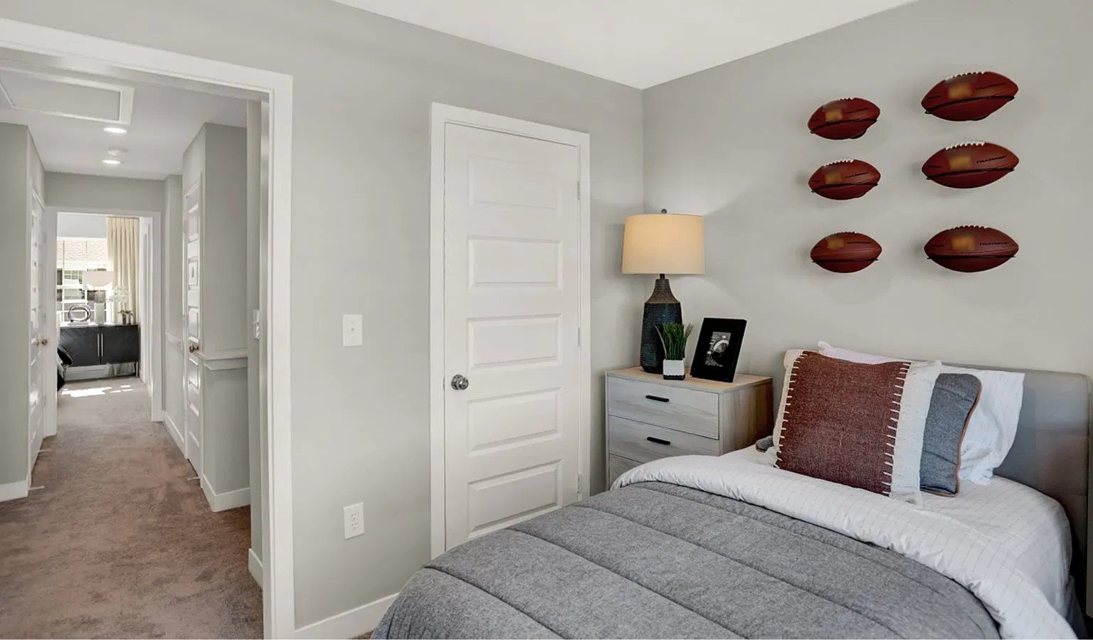 13811 Gatsby Dr — Photo 4