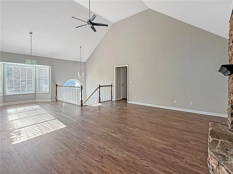5885 Sarah Orr Ln — Photo 6