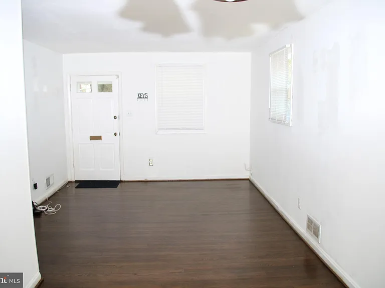 12010 Ashley Dr SE — Photo 5
