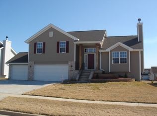 5822 Legacy Ln, South Beloit, IL 61080