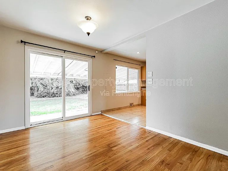 1611 S Julian Way — Photo 5