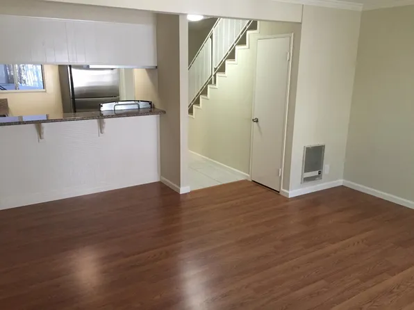 1522 Redondo Ave #10, Long Beach, CA 90804