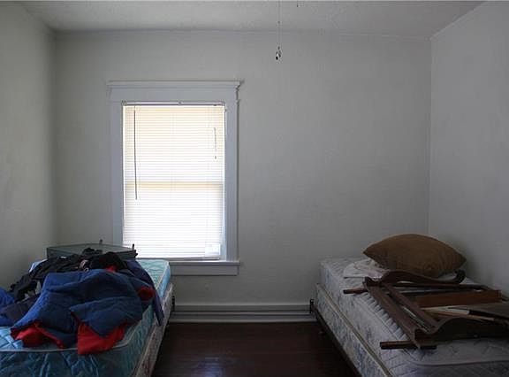 5th image of 4152 Troost Ave