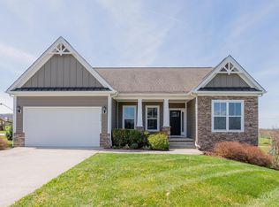 2306 Scenic Ridge Cir, Blacksburg, VA