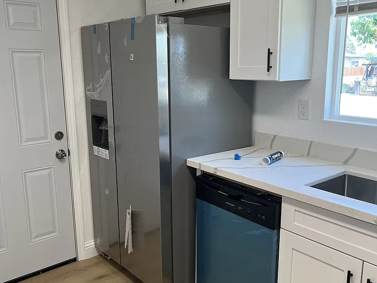 814 Carpino Ave — Photo 3