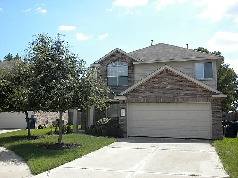 19211 Cedarsham Ln — Photo 1