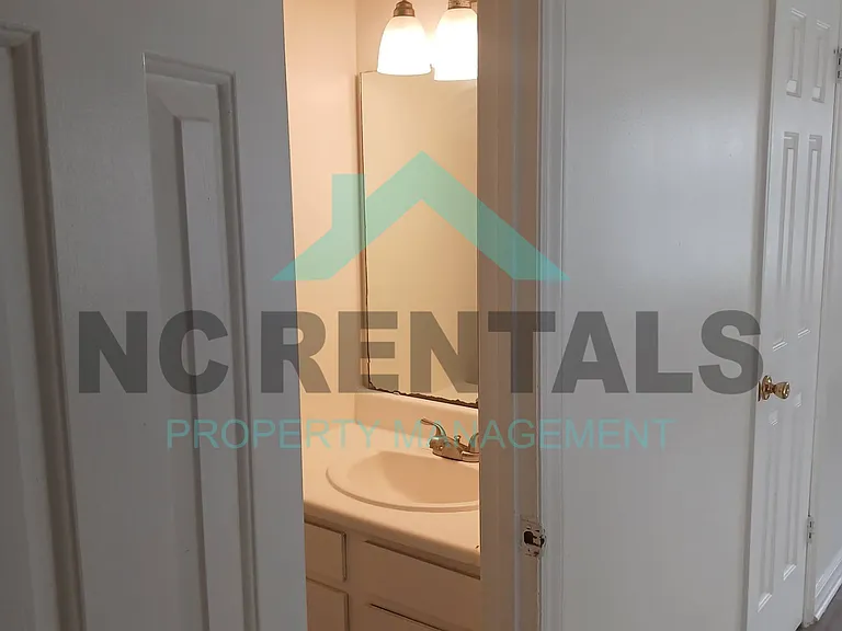 100 Kristin Dr #C5 — Photo 15